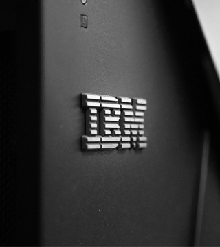 IBM推出高速入门级闪存存储