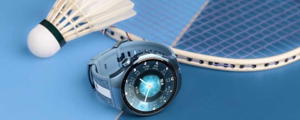 ��ΪWATCH ʮ���꣺�ӳ��ʵ����裬�ԿƼ�֮����������֮Լ��