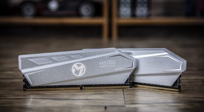 һ���������� С������ڴ��SSD