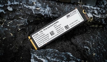 �����洢PC550��̬Ӳ������ ���׶�д6W���͹���