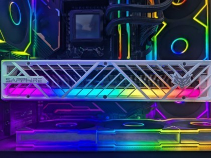 ����ʯNiTRO+RX 9070 XT 16G D6 Phantomlink����