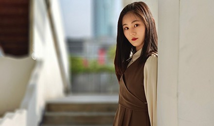 Ϊ�˲���vivo X80 Pro�����ǡ�����ʡ�����һλģ��С���