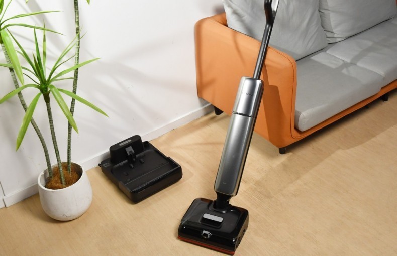 追觅T60 Ultra实测：行业首创双机械臂，终结所有清洁难题！